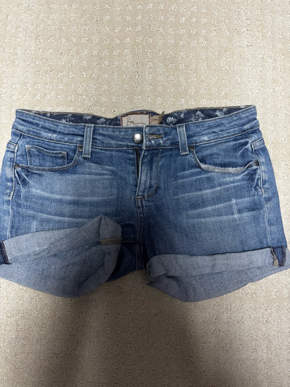 Paige Jimmy Jimmy Women’s Blue Denim Shorts - Size 26.